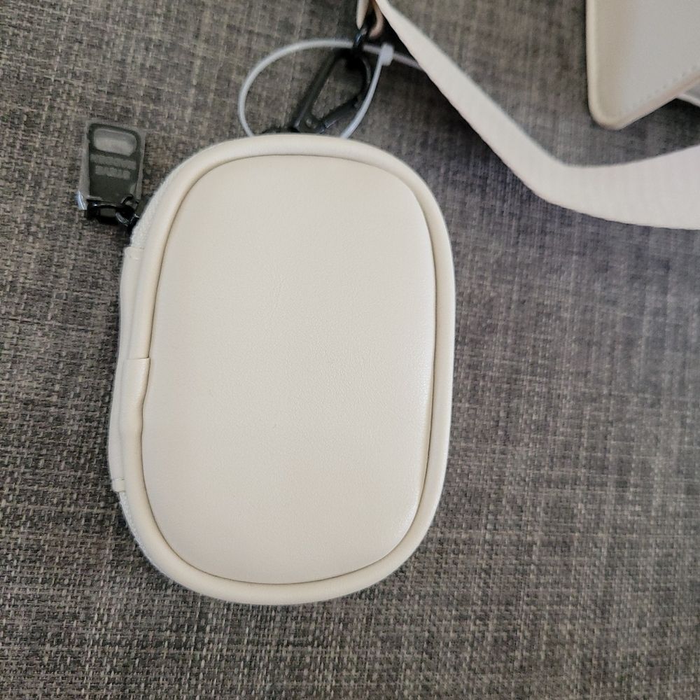 NEW Steve Madden Halloween Bat Bevelyn Handbag - Picture 5 of 6